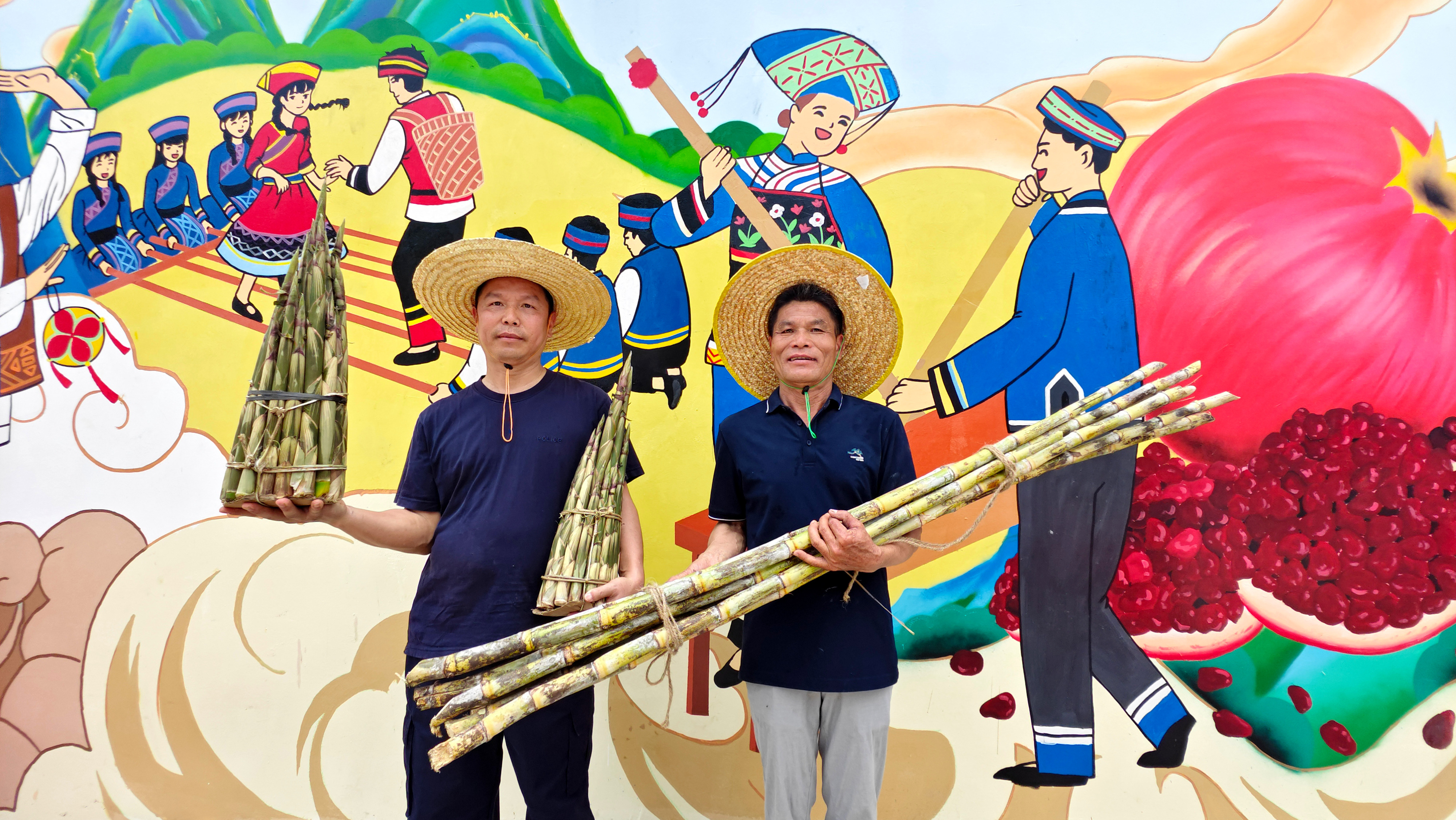 广西河池：80多名骑手“跟着人大代表游乡村”感受发展脉动_fororder_3