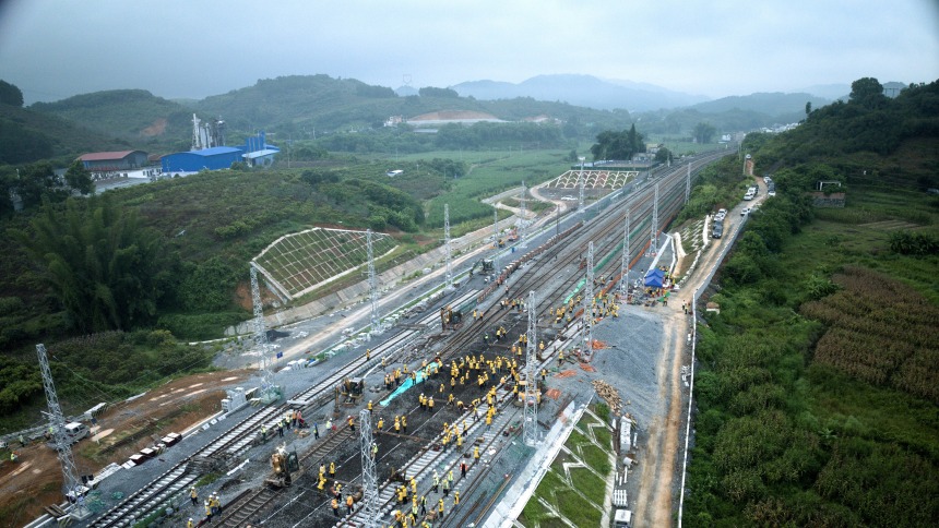 黄百铁路站改工程开始全面启动