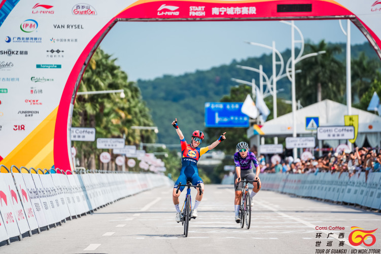 2025环广西女子世巡赛精彩落幕 安娜·亨德森斩获冠军_fororder_SC18-06161_wm__59198836