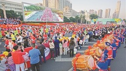 南宁马拉松赛圆满完赛 3万选手用脚步丈量大美南宁
