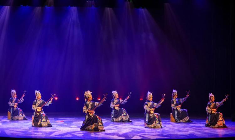 广西艺术学校上演非遗盛宴 “产教融合”让传统文化“活”起来_fororder_6