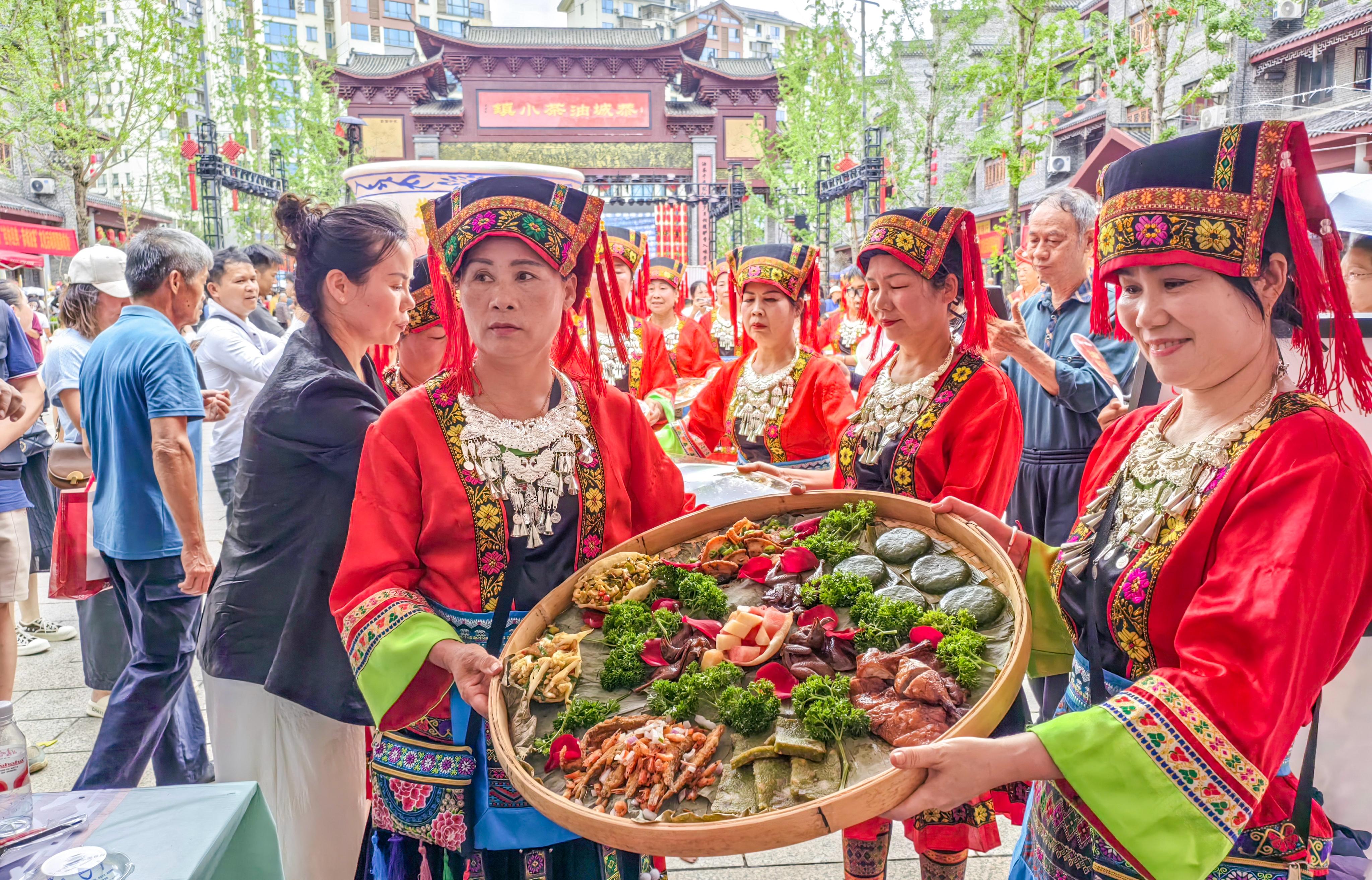 第十五届“桂林经典·恭城油茶”文化活动周启动_fororder_2