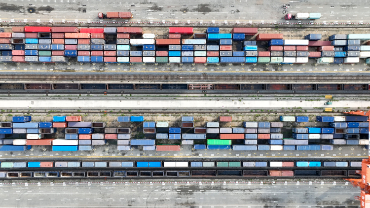 今年前7月西部陆海新通道班列运量同比增长75.3%_fororder_1