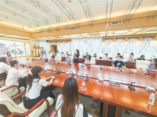 中国式民主到底是啥样？ 东盟留学生走进广西人大