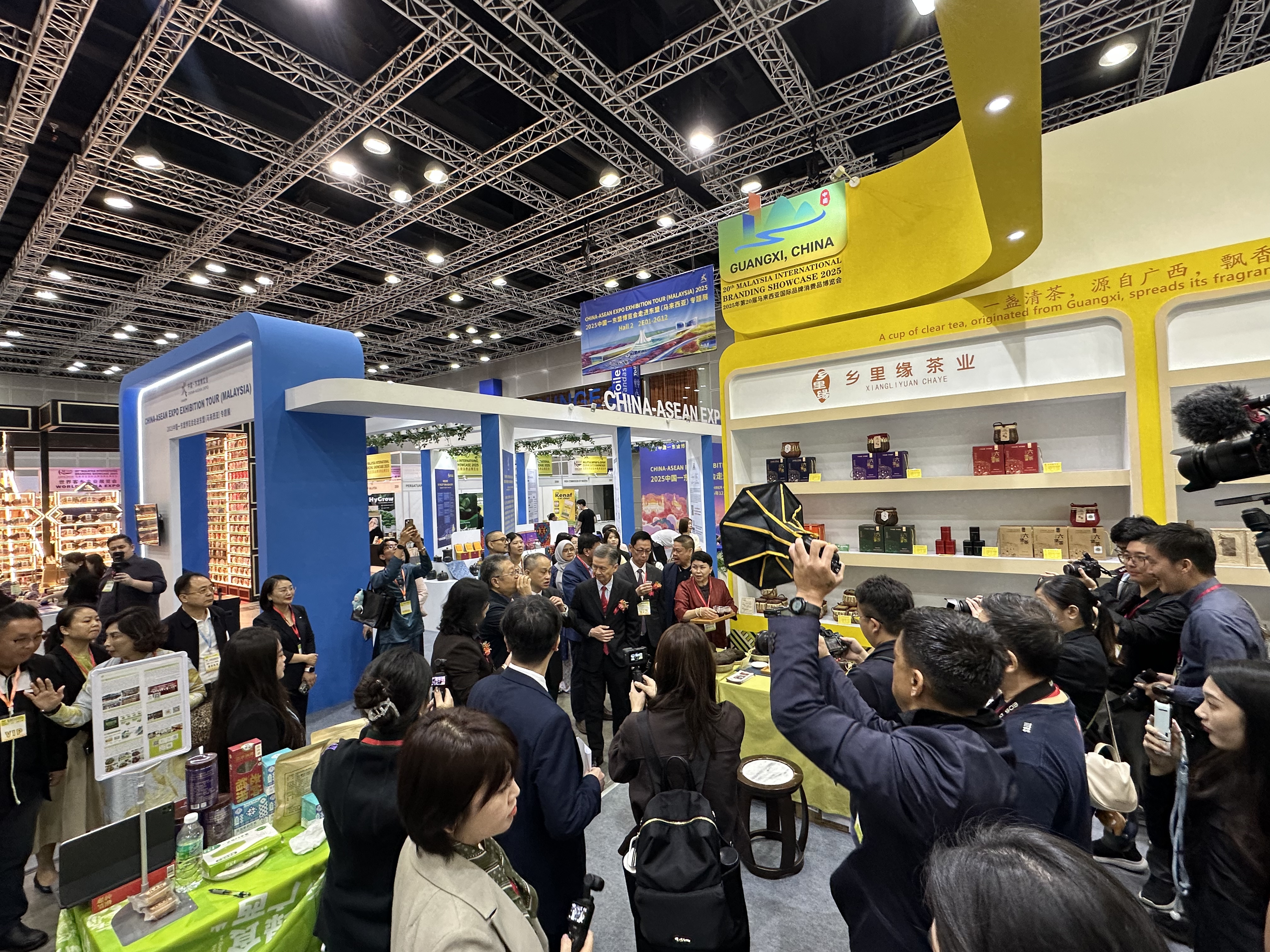 “桂字号”农产品借展会东风开拓马来西亚市场_fororder_2