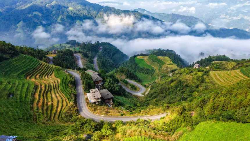 龙脊云端旅游公路打通“快进慢游”旅游新格局