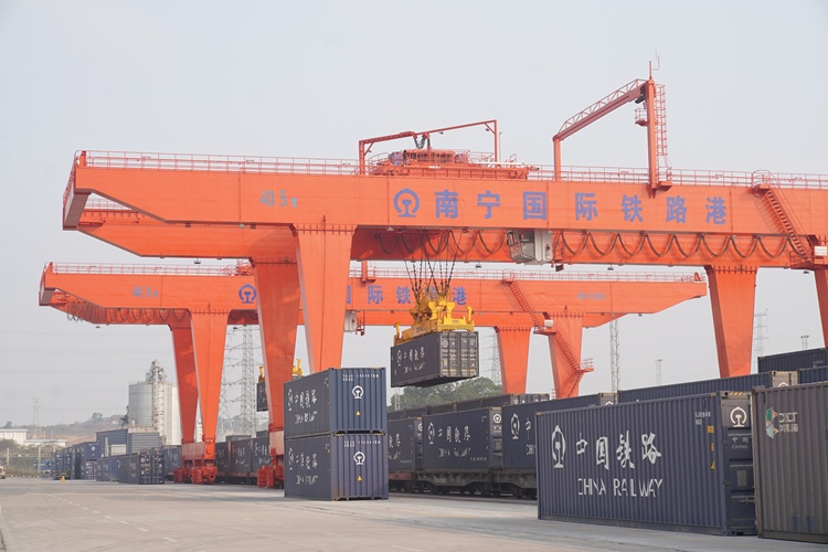 今年前2个月广西始发中越班列发运量同比增长753%_fororder_1