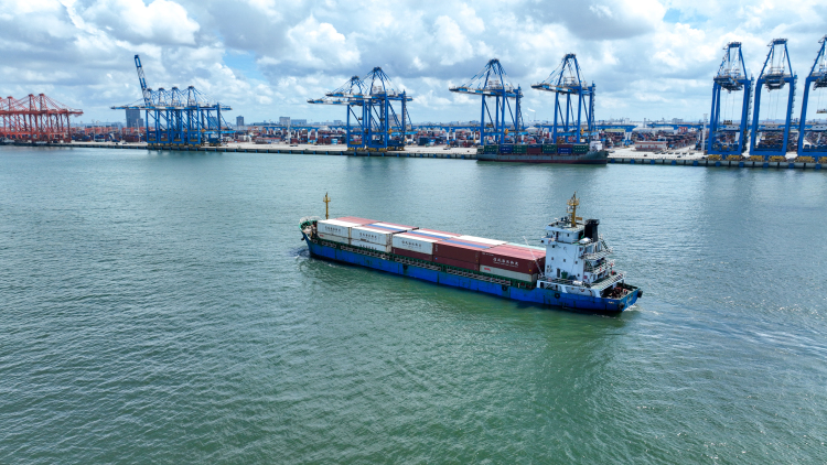 今年前7月西部陆海新通道班列运量同比增长75.3%_fororder_2