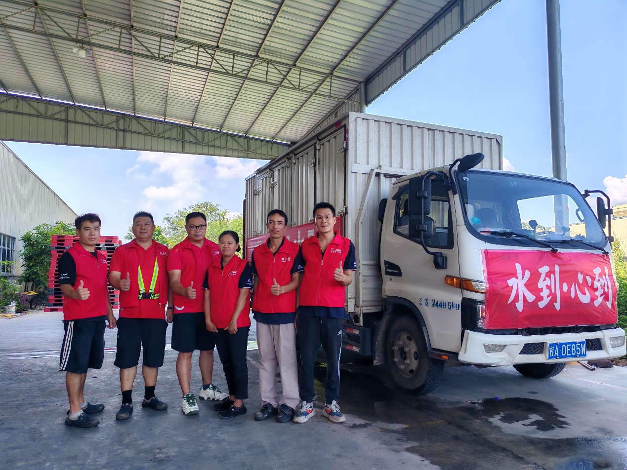 广西太古可口可乐为百色崇左群众援送近10万瓶饮用水_fororder_1