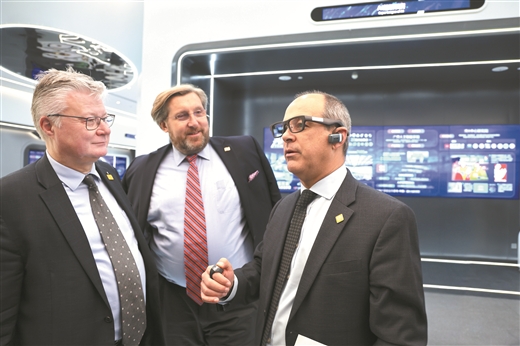 驻华使节广西行: 活力八桂 开放之约 驻华使节广西行: 活力八桂 开放之约_fororder_9002363_liangl_1762358400000_b