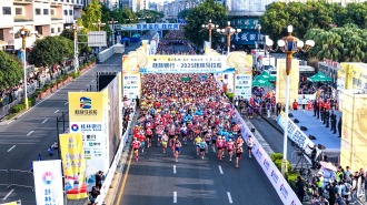 23000名跑者逐竞2025桂林马拉松
