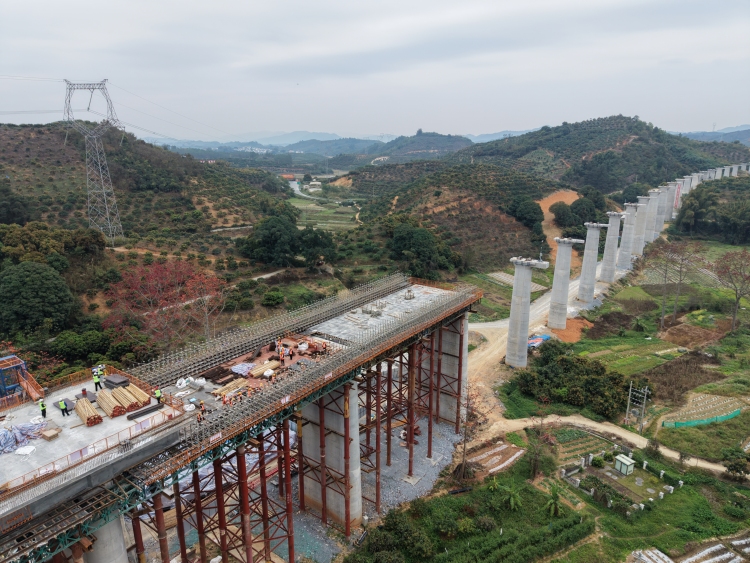 广西在建铁路项目全部复工_fororder_1