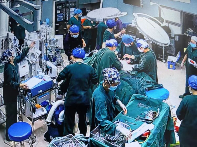 多学科决战“产科死神” 北海市人民医院成功救治41岁羊水栓塞产妇_fororder_3