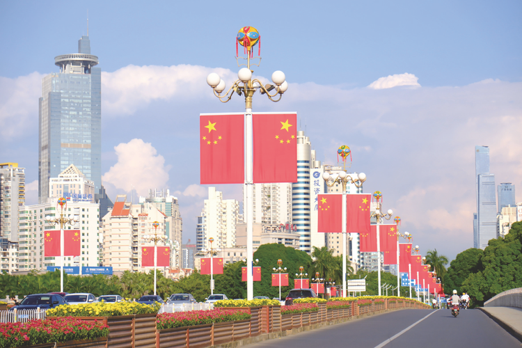 广西：多云到晴天微凉 秋高气爽好出游