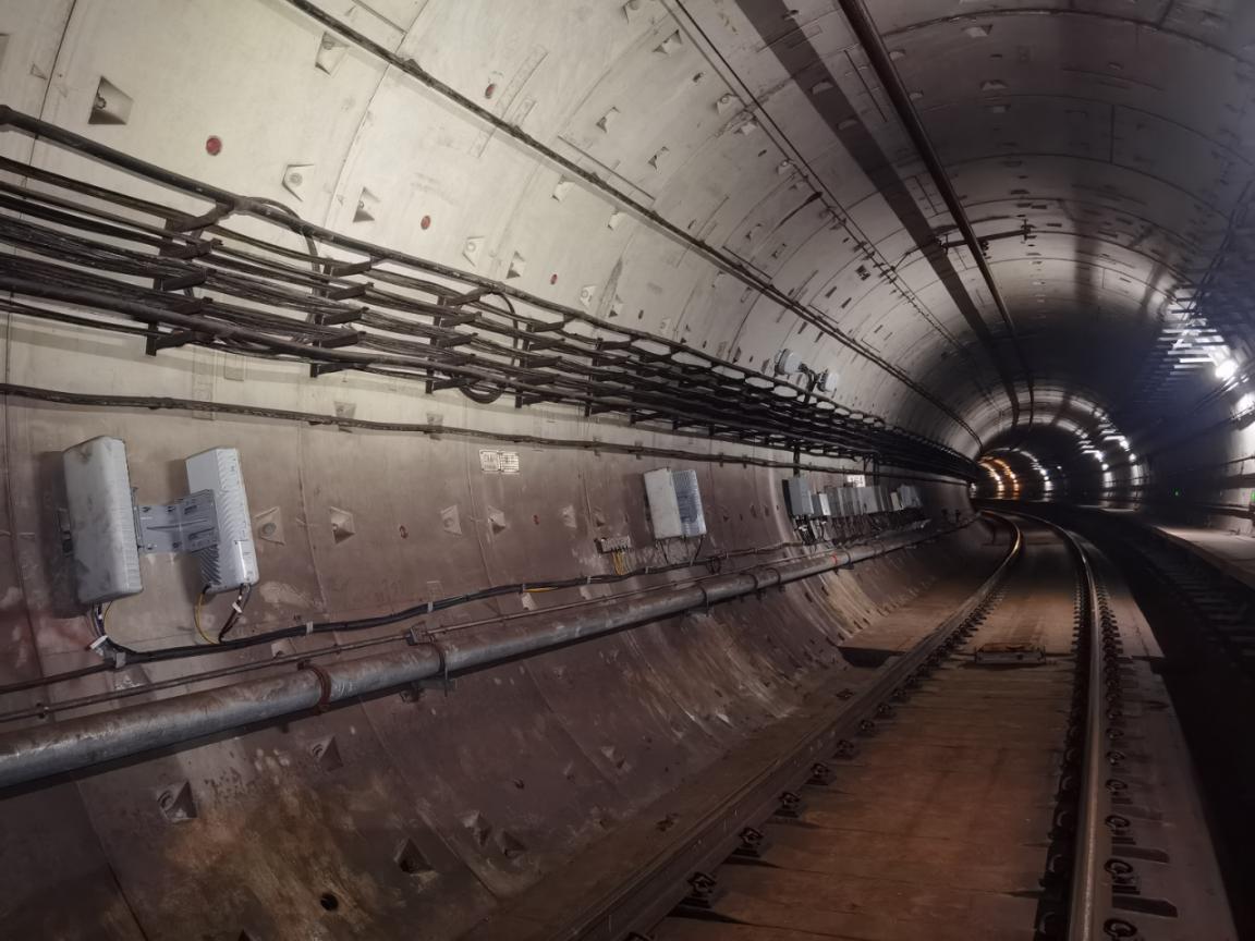 广西首个地铁隧道5G 4.9GHz高频段覆盖示范工程建成_fororder_1