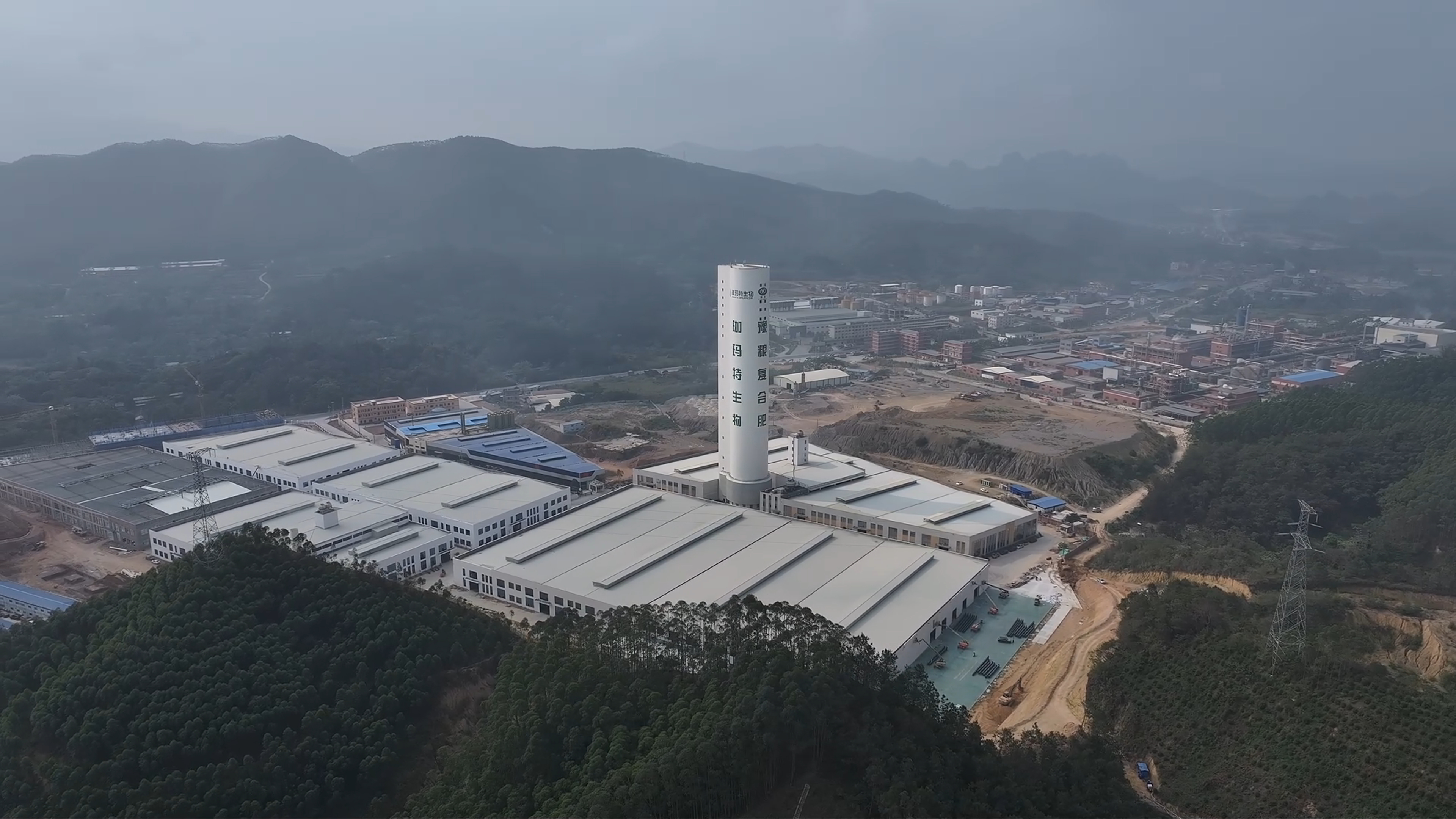 广西兴业：化肥企业生产忙 不误农时保春耕_fororder_图1 广西珈玛特生物工程有限公司 韦智裕摄