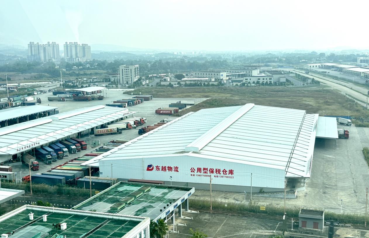 东兴口岸二桥货运繁忙 中越跨境贸易活力迸发_fororder_2