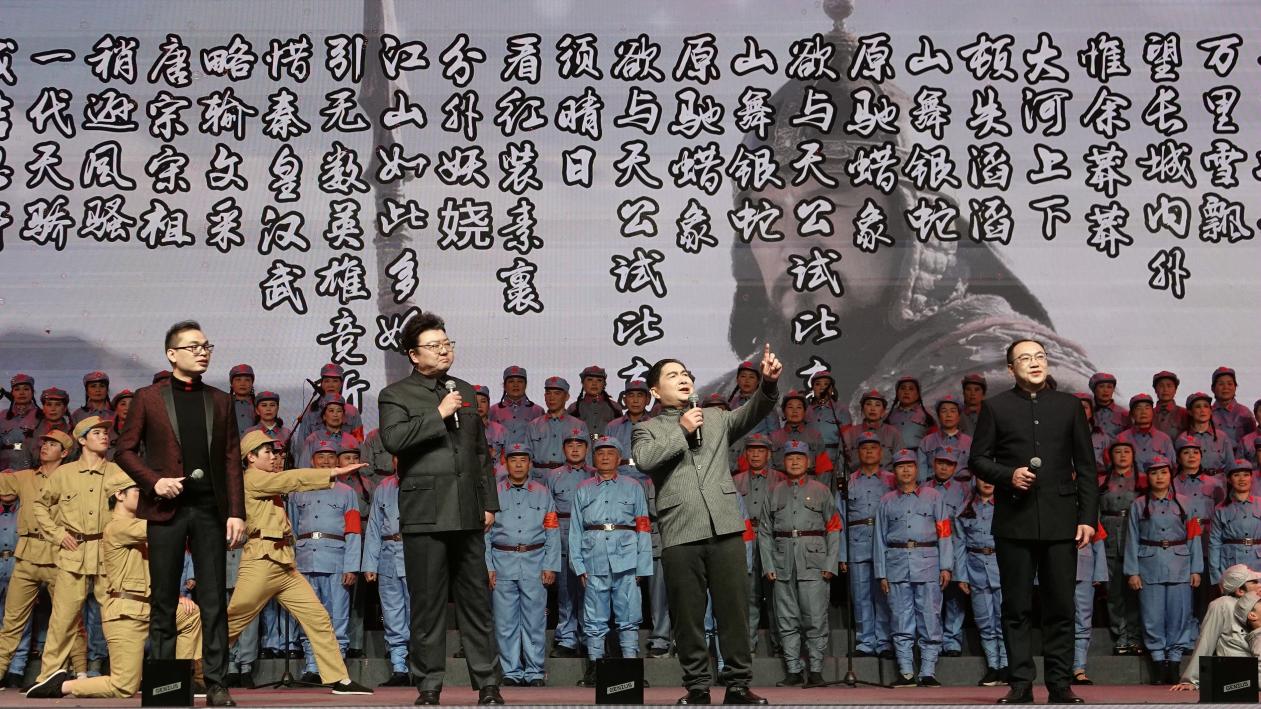 广西凤山：吟诵经典诗词 乐享人文古韵_fororder_2