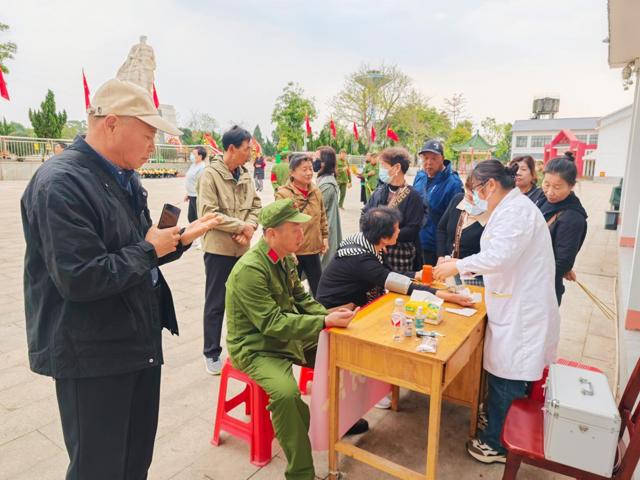 广西崇左市全力做好清明祭扫服务保障工作_fororder_2