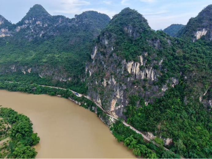 桂在交旅｜崇左：以路为轴“串景成线” 边关山水入画来_fororder_崇左：以路为轴“串景成线” 边关山水入画来1120