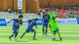 2025-2026赛季广西青少年足球甲级联赛开赛仪式暨揭幕战在南宁举行