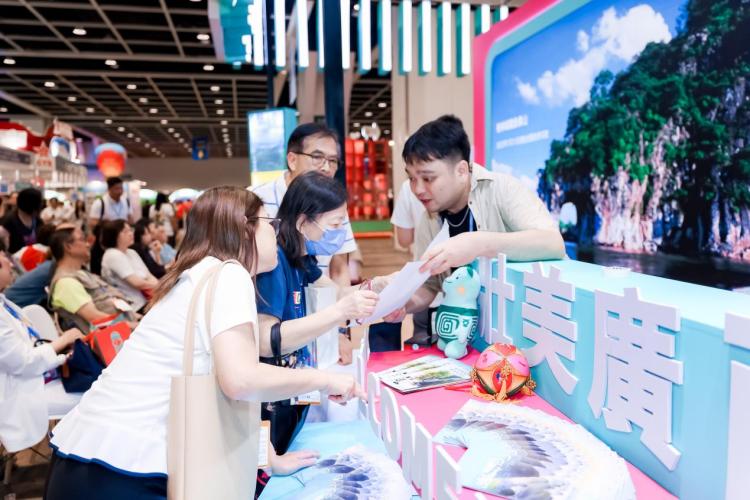 广西文旅亮相香港国际旅游展 引客入桂促桂港文旅合作_fororder_2