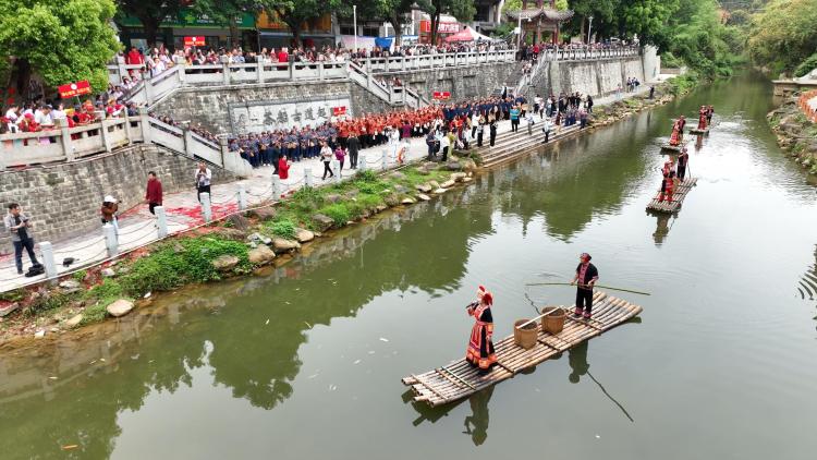 广西苍梧县举办六堡茶开茶节 17项活动解锁茶乡新玩法_fororder_2