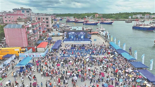 特色海味引客至 滨海旅游热潮涌
