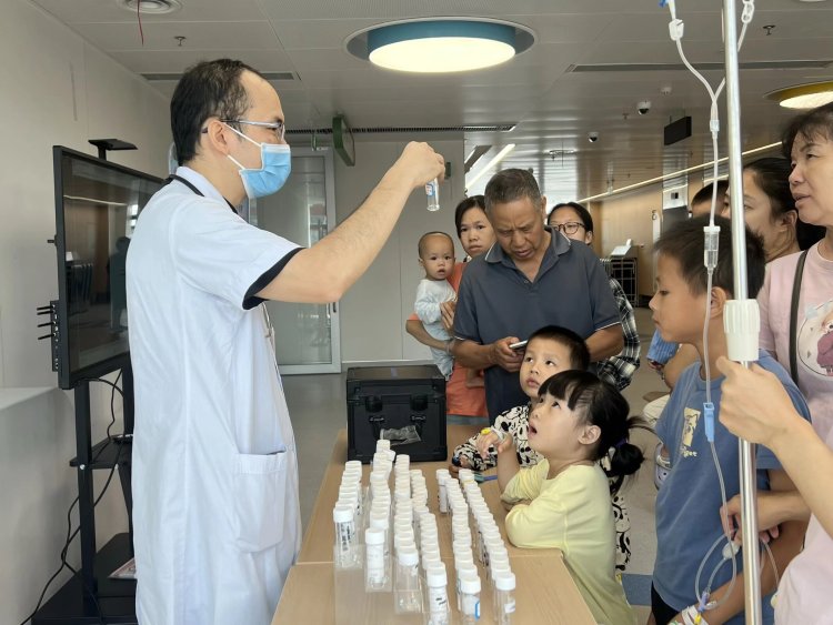 广西妇幼保健院举办“小东西，大危险”守护儿童呼吸通道科普教育巡展_fororder_微信图片_20250928160834_71_179