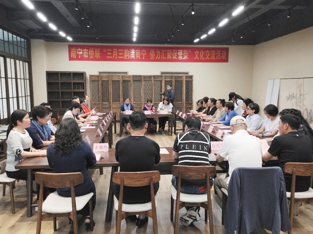意大利华人华侨“组团”赴南宁交流 共谋合作与发展_fororder_4