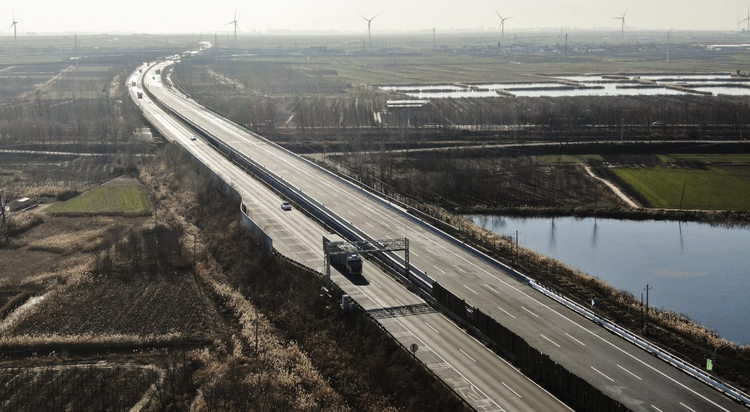 荣乌高速沧州段改扩建工程山东方向通车 日通行能力由4.5万辆增至7.8万辆