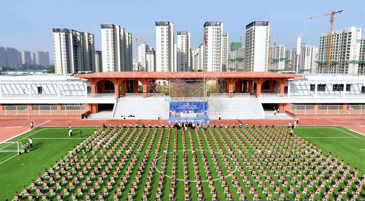石家庄外国语学校太平河校区举行庆祝教师节大会暨新校区启用仪式_fororder_5
