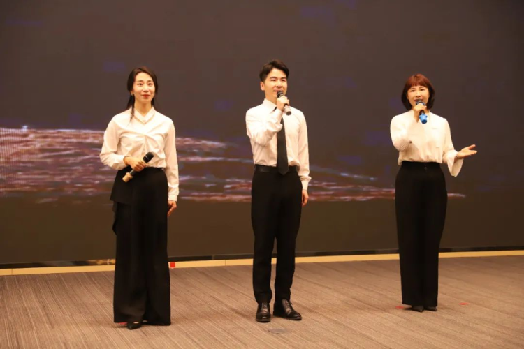 河北曲阳：宣讲“新招式”春风话语润民心_fororder_图片1