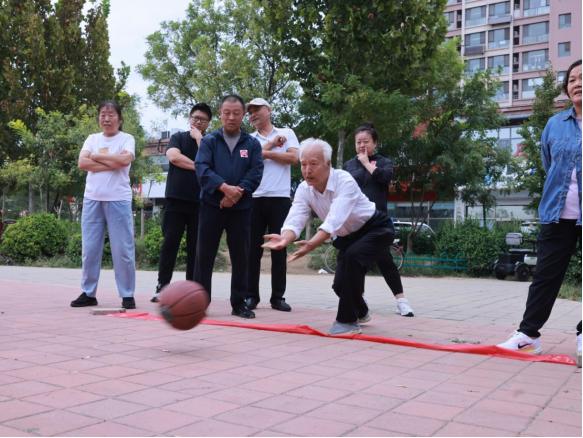 沧州市新华区：邻里趣味运动会 共筑民族团结情_fororder_沧州市新华区：邻里趣味运动会 共筑民族团结情519