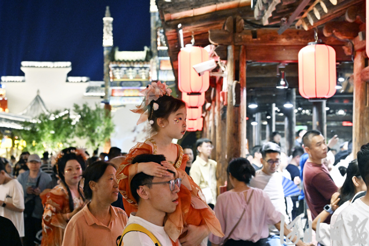 河头老街夜璀璨