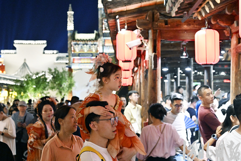 河头老街夜璀璨