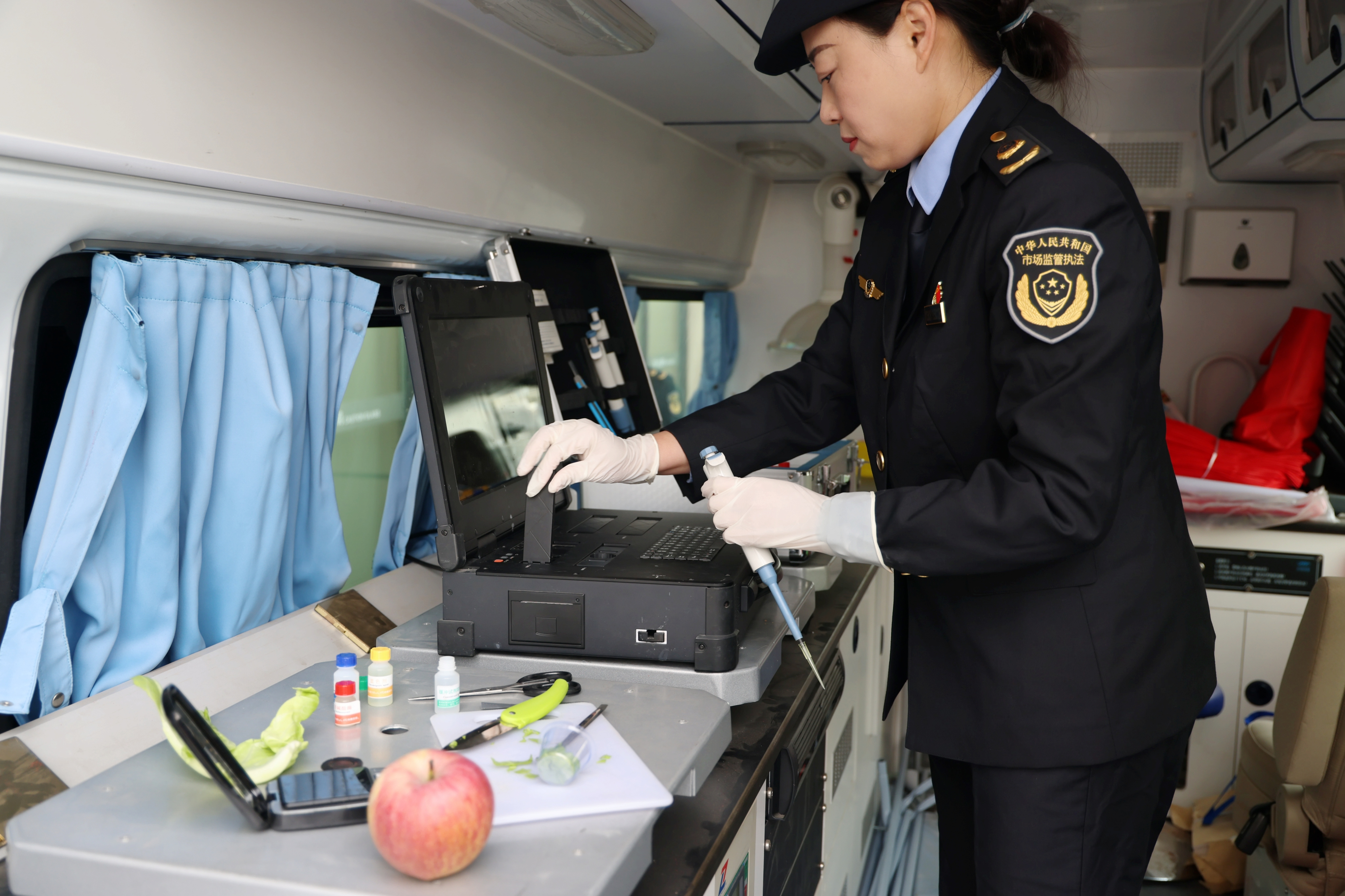 沧州运河区：3·15监管护航 共筑满意消费圈_fororder_图片5