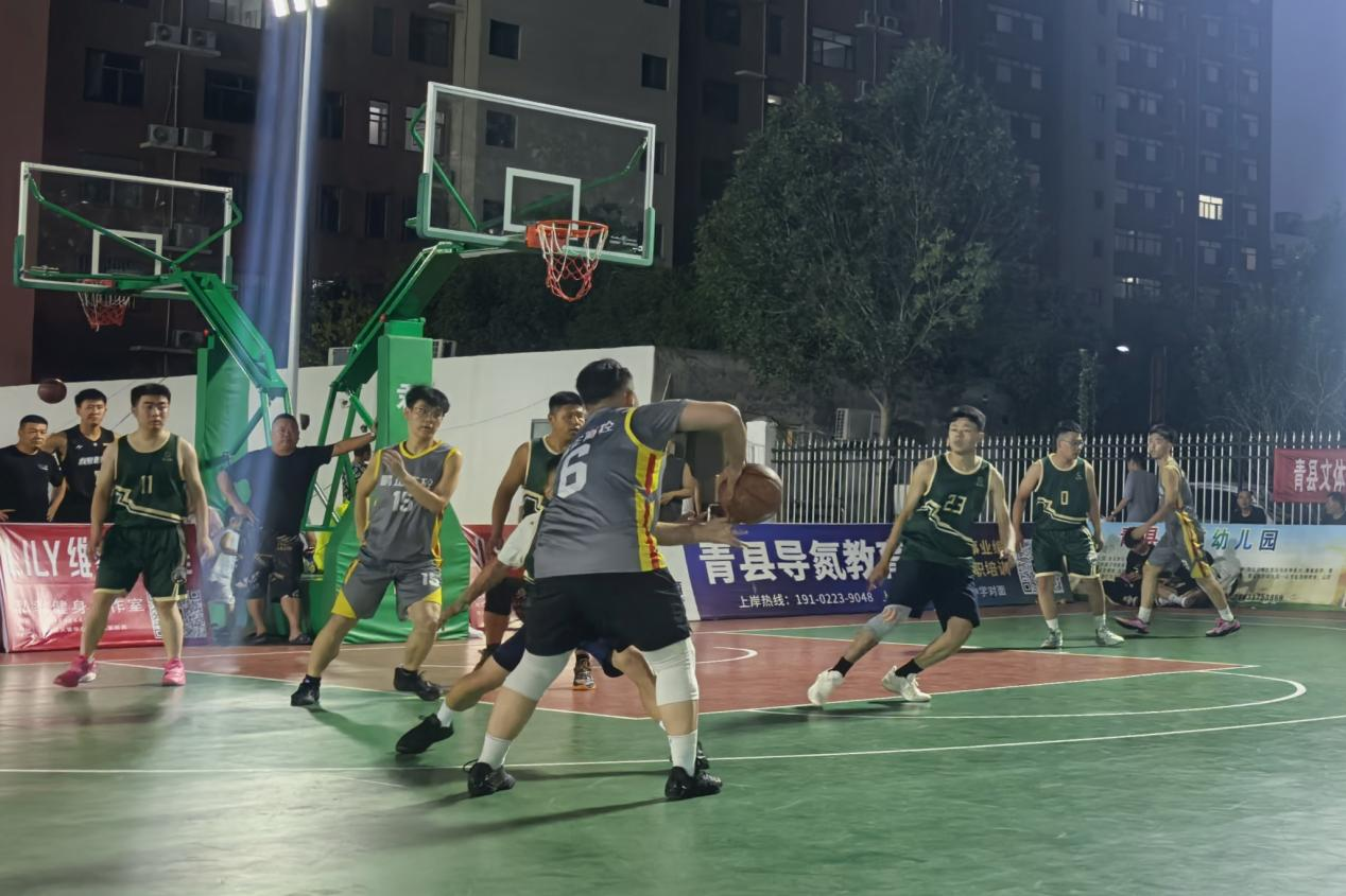 河北青县：职工夏季篮球赛激情开赛 点燃全民健身热潮_fororder_图片3