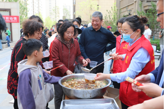 河北肃宁：百户居民同吃一锅饭_fororder_河北肃宁：百户居民同吃一锅饭358