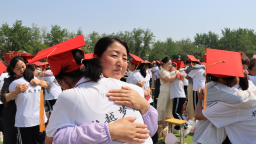 河北泊头：青春跃动十八岁  责任在肩赴新程