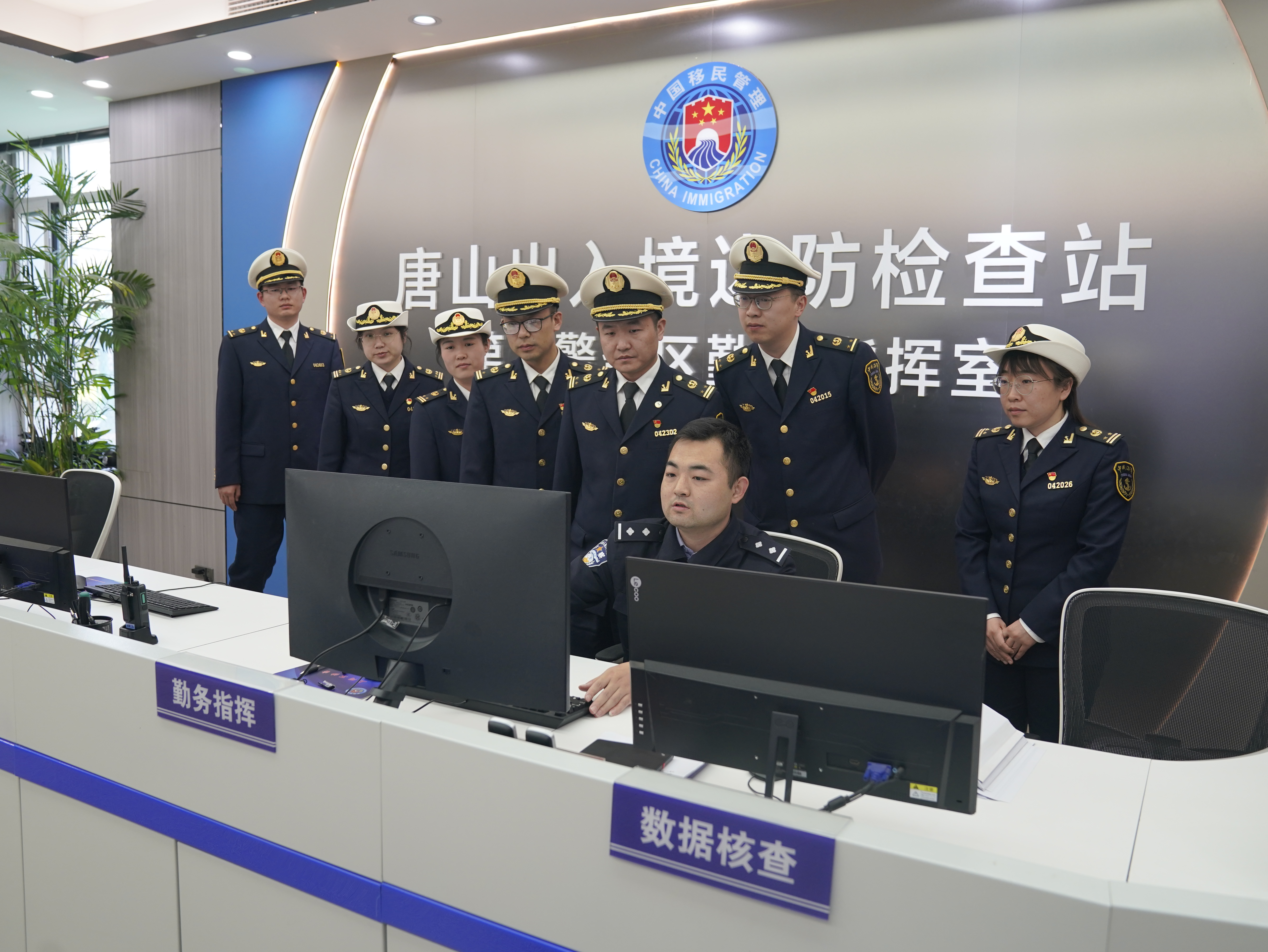 国门青春“双向奔赴”：五四携手悟警魂  共筑国防强担当_fororder_微信图片_20250428104439