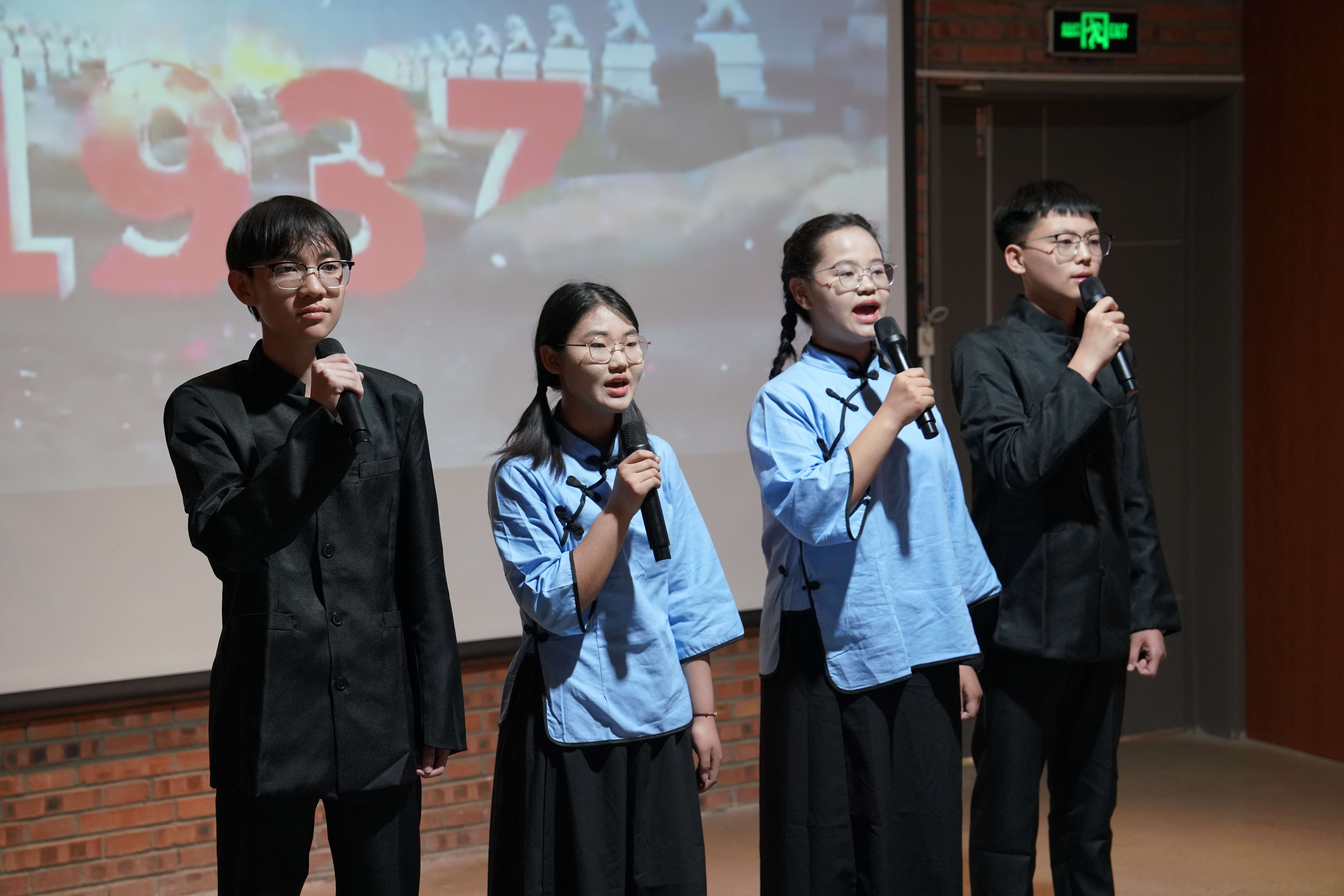 保定清苑：书香满清苑 经典共传承_fororder_诗朗诵《觉醒年代》。摄影 王磊