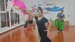 河北高碑店：社区夜校欢乐多
