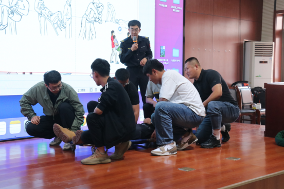 河北东光：急救知识 “进校园” 筑牢安全 “防护网”_fororder_河北东光：急救知识 “进校园” 筑牢安全 “防护网”303