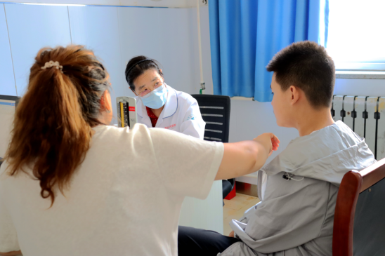 河北献县：京津冀医疗专家巡诊送健康_fororder_河北献县：京津冀医疗专家巡诊送健康357