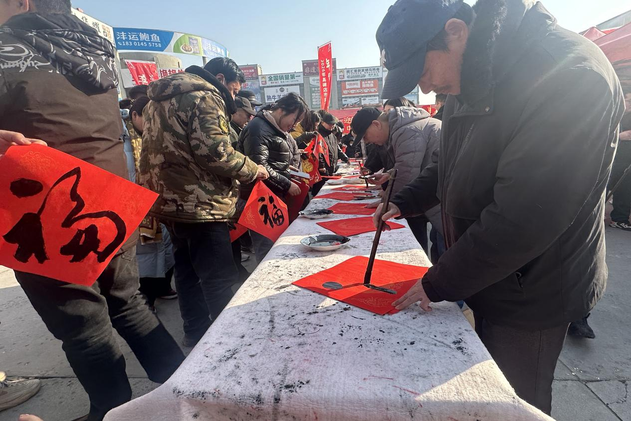 河北高碑店：迎新春年货大集热闹开市_fororder_图片 4