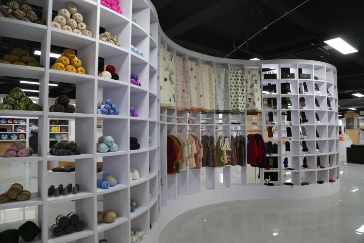 河北蠡县：电商赋能乡村振兴 传统产业“焕新生”_fororder_0004.JPG