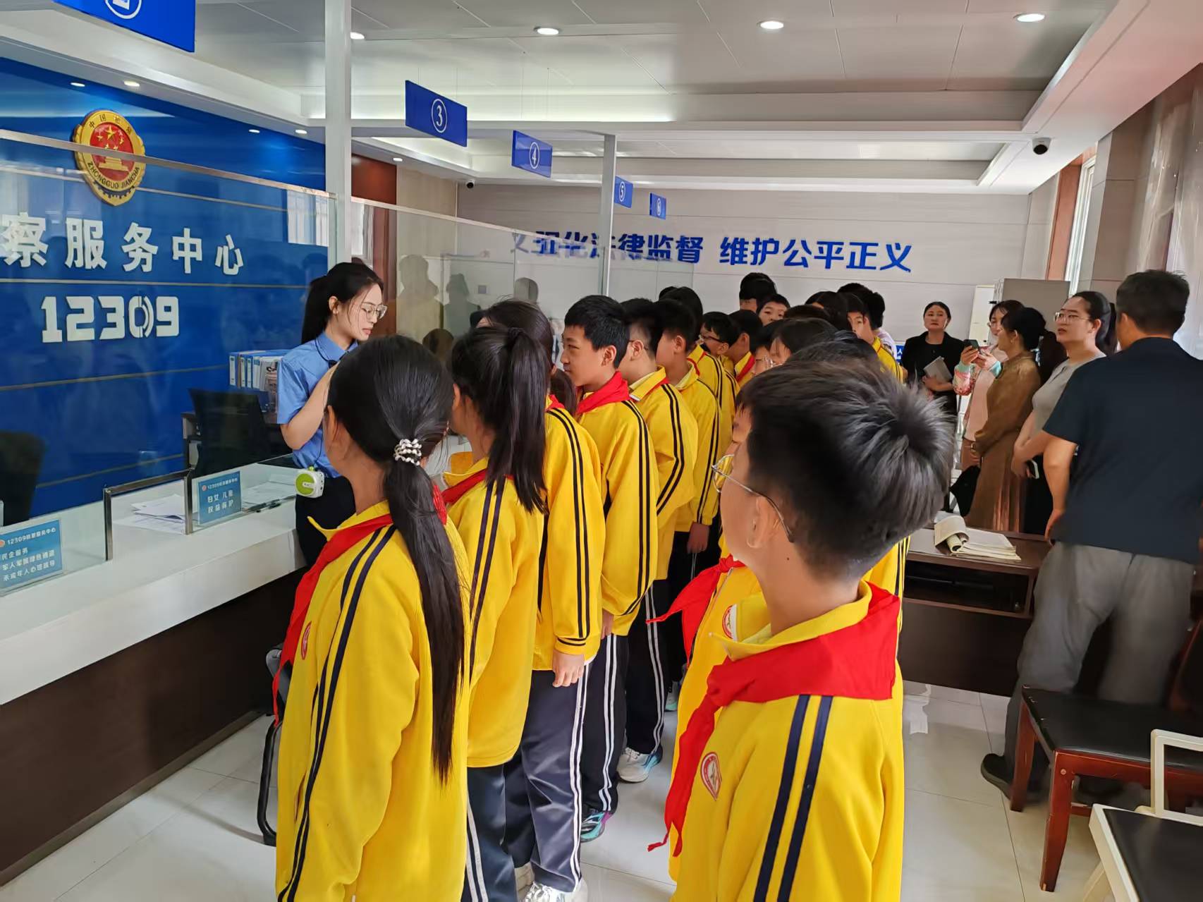 五年法典润民心 共绘法治同心圆_fororder_微信图片_20250515090021