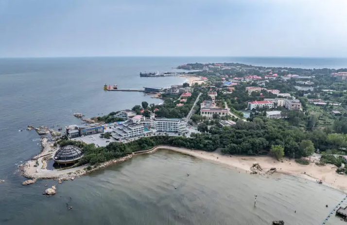 陆海共治展新颜 碧海金滩引客来