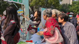 趣味游园进社区 健康新风润民心——“主动健康 自我管理”莲池区全民健康生活方式主题宣传活动成功举办